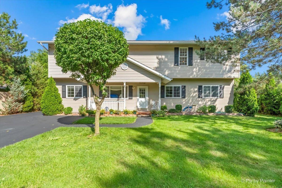2819 Sun Valley Dr., Cary, IL 60013