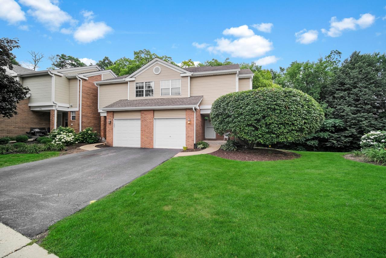 640 Hillview Ct., West Chicago, IL 60185