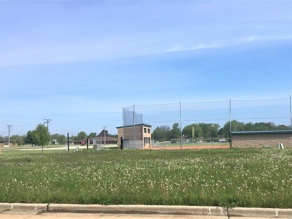 102 Karen Dr., Dwight, IL 60420