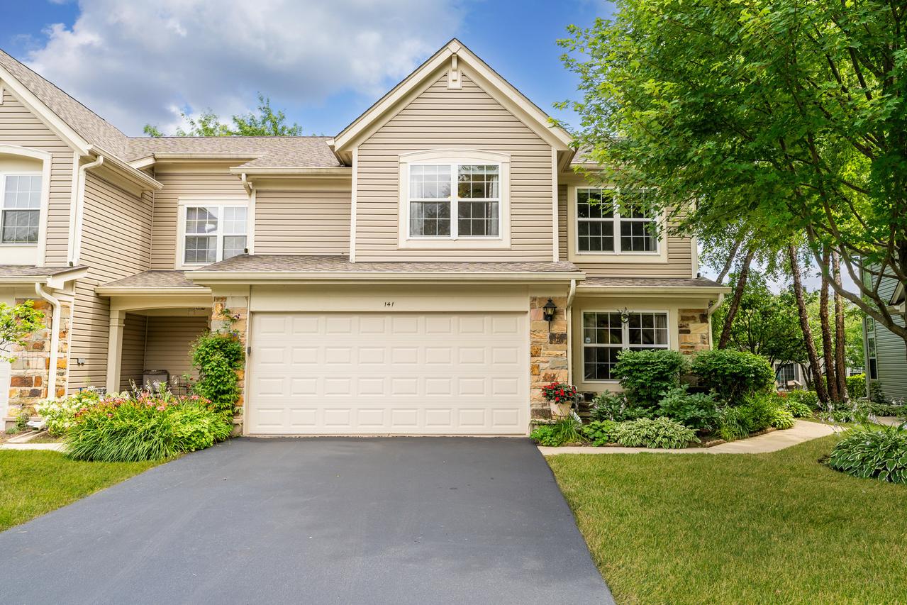 141 Crescent Ln., Schaumburg, IL 60193