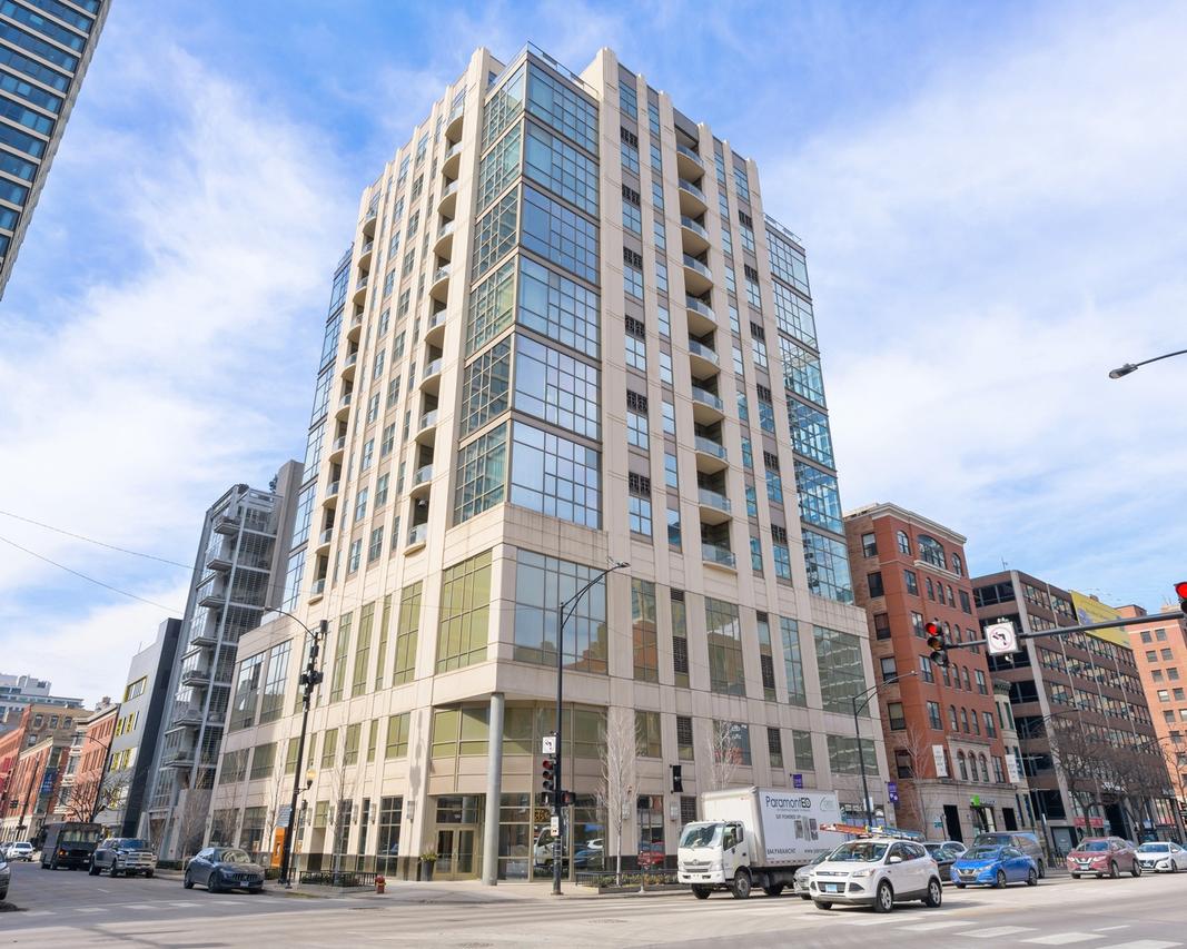 150 W Superior St. #1106, Chicago, IL 60654