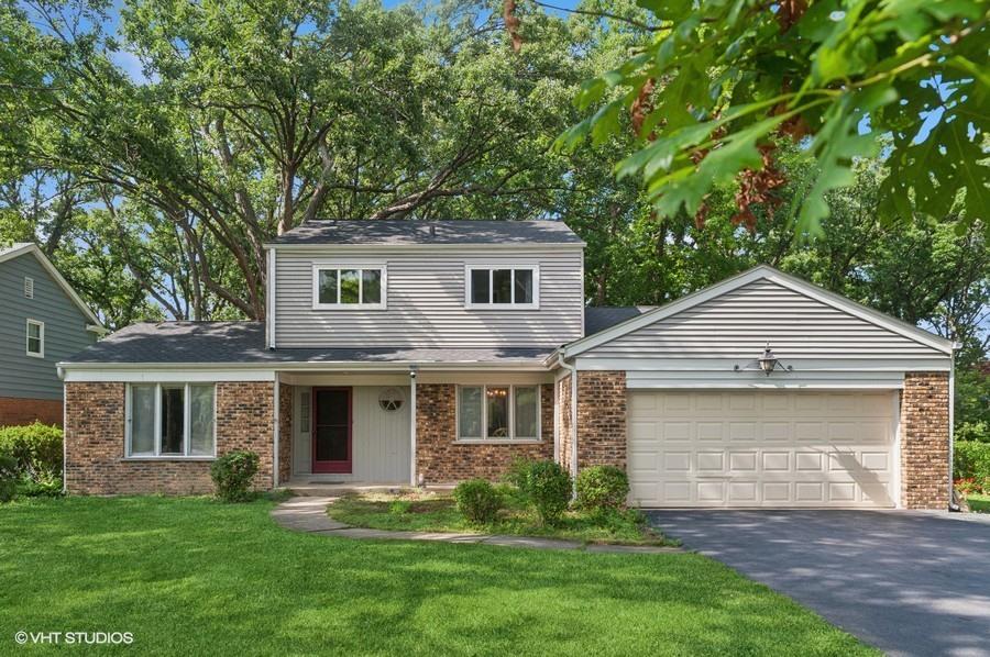 104 E Louis Ave., Lake Forest, IL 60045