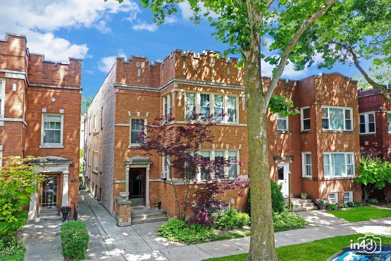 5917 N Campbell Ave., Chicago, IL 60659
