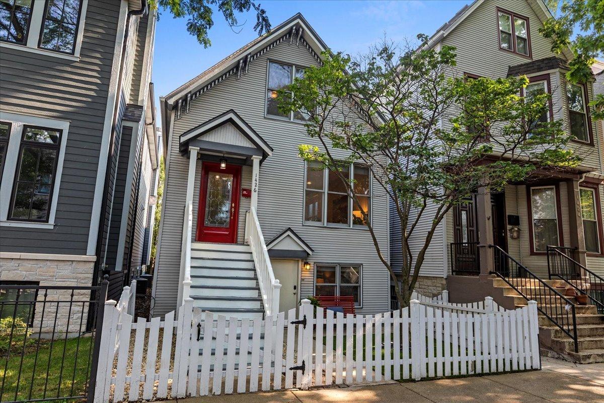 1426 W Fletcher St., Chicago, IL 60657