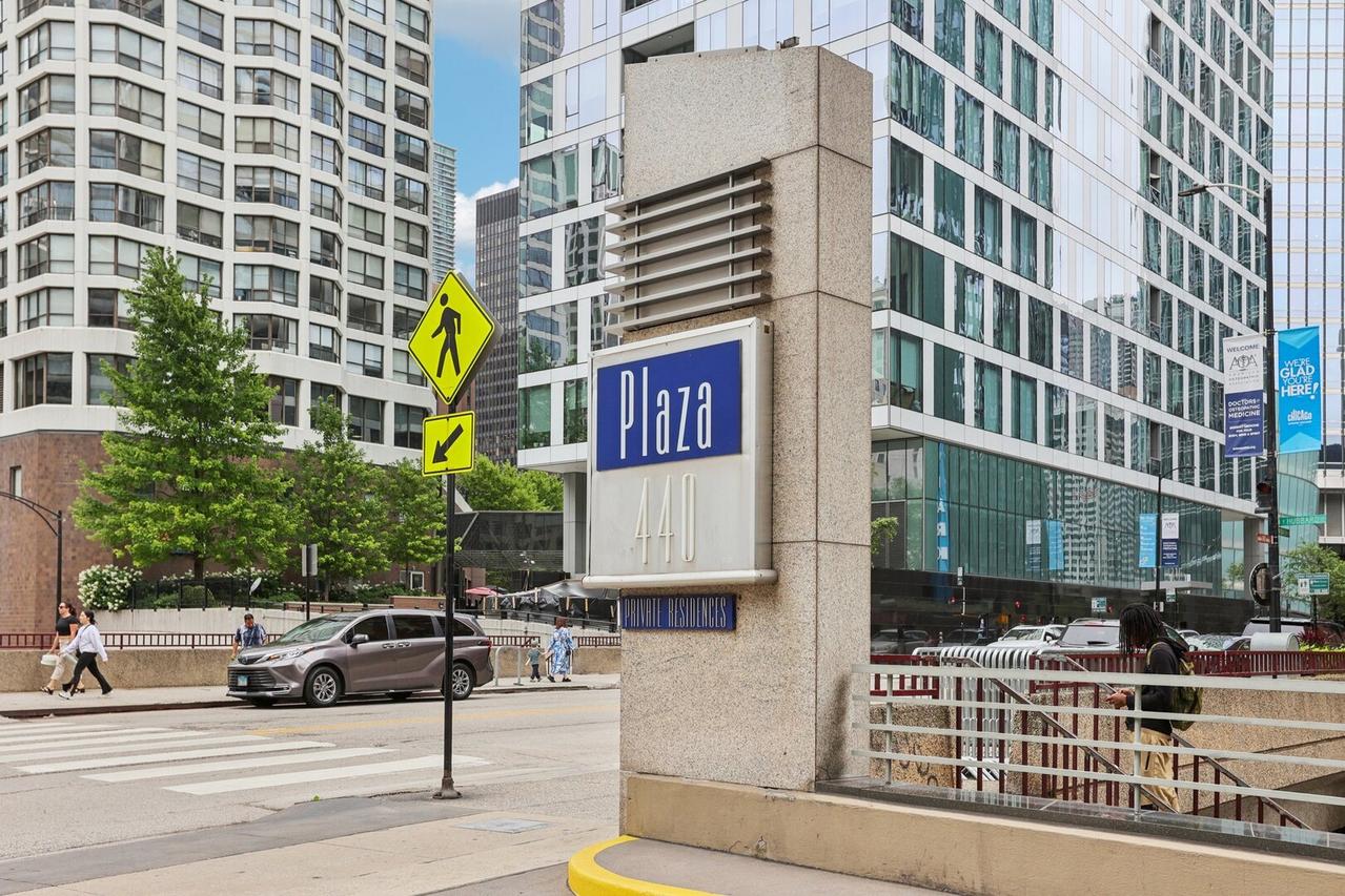 440 N Wabash Ave. #2307, Chicago, IL 60611