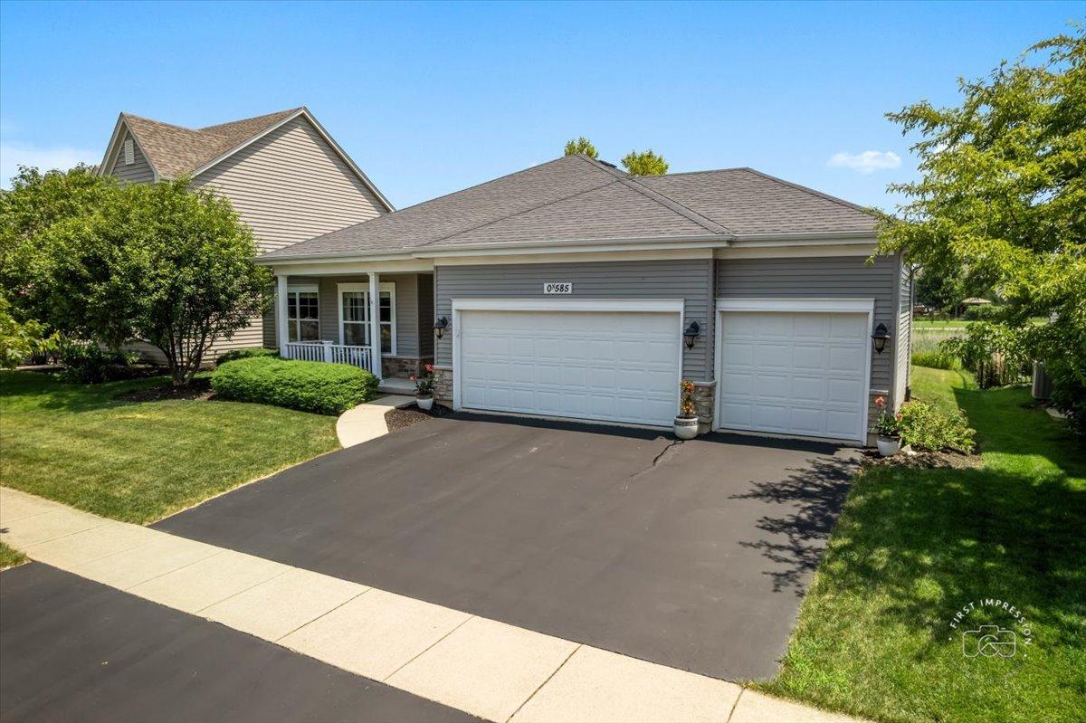 0N585 Charlotte Dr., Geneva, IL 60134