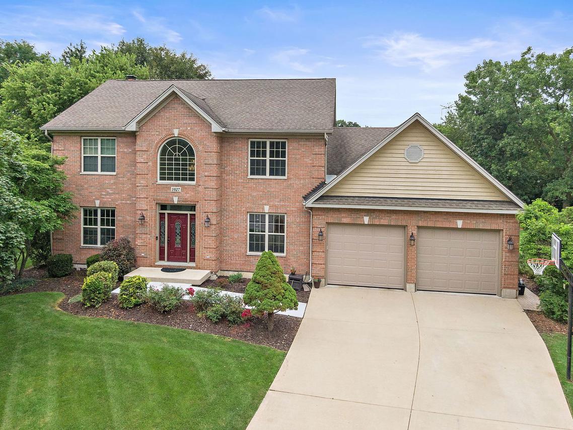 1027 Acorn Hill Ln., West Chicago, IL 60185
