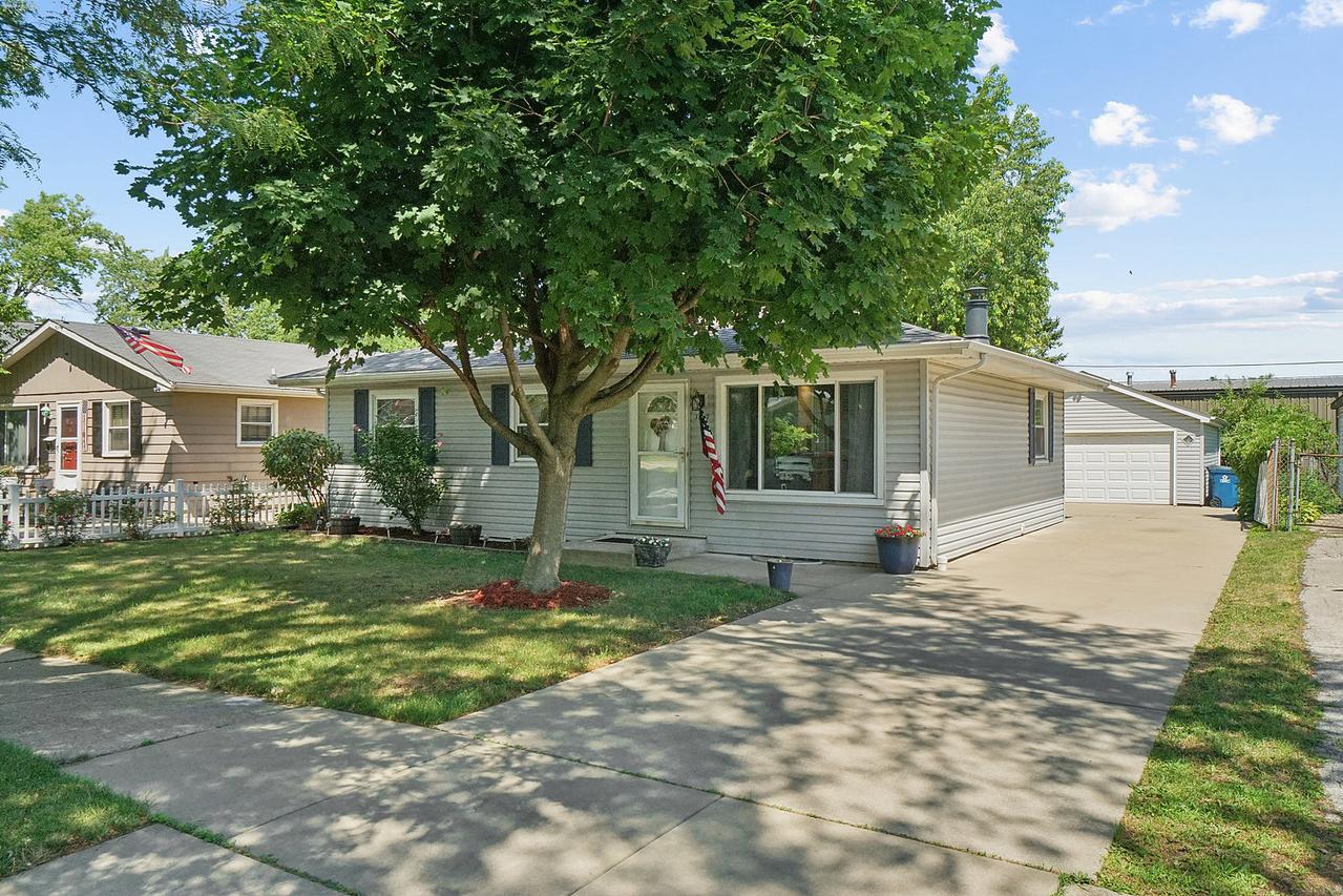 3109 Hopkins St., Steger, IL 60475