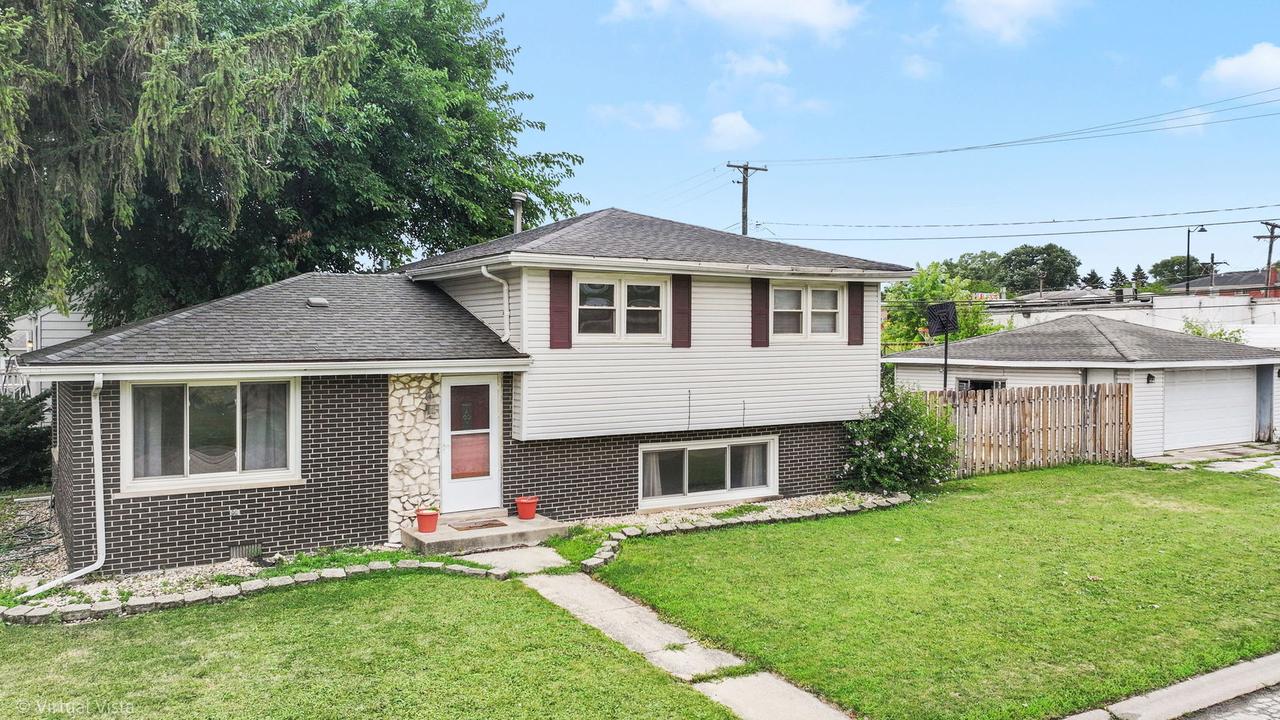 11551 S Komensky Ave., Alsip, IL 60803