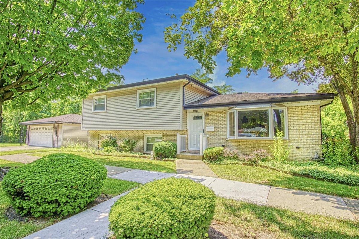 4034 Denley Ave., Schiller Park, IL 60176