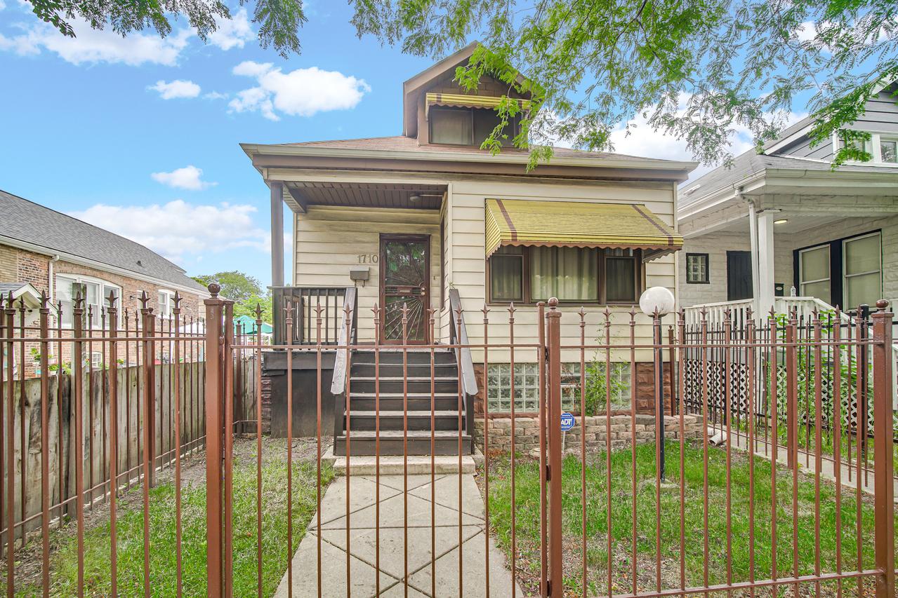 1710 W 71st St., Chicago, IL 60636