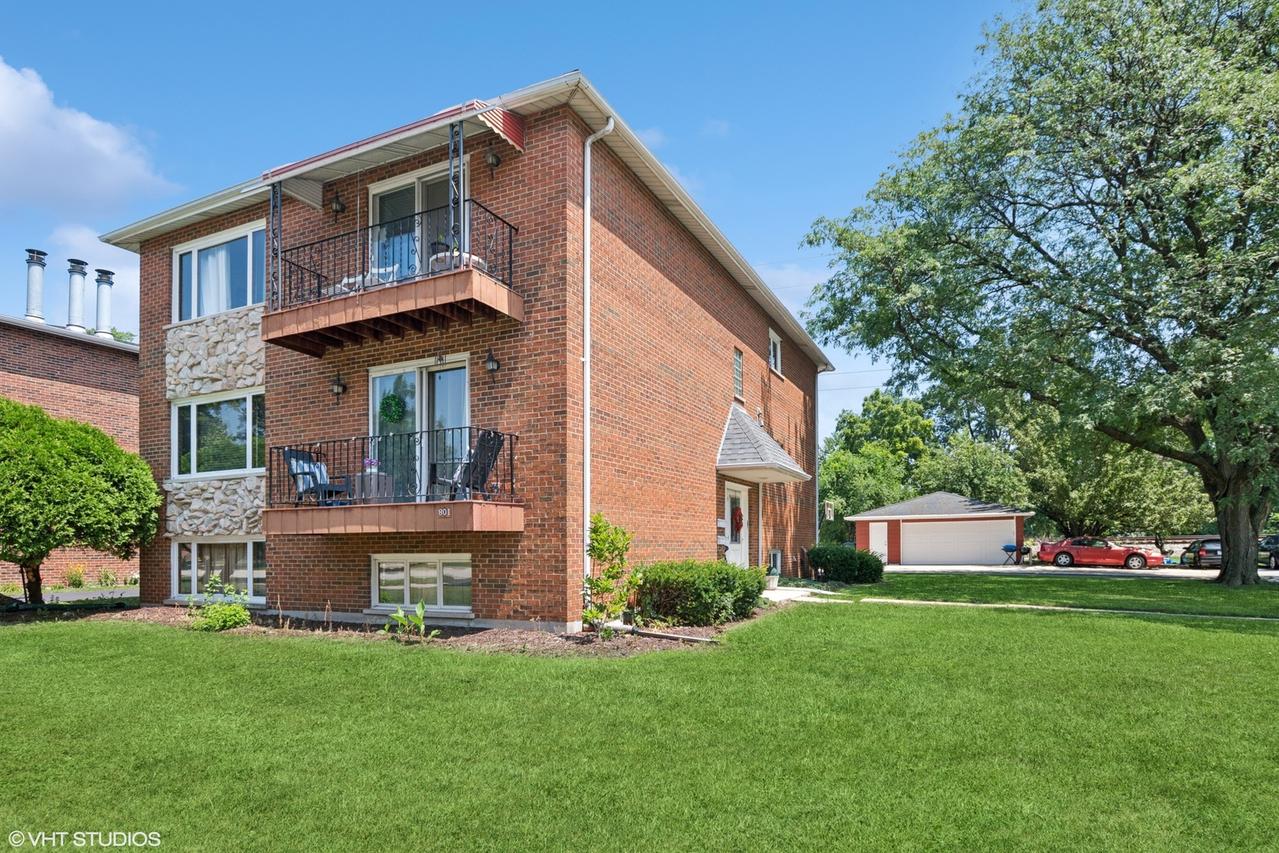 801 Barnsdale Rd., La Grange Park, IL 60526