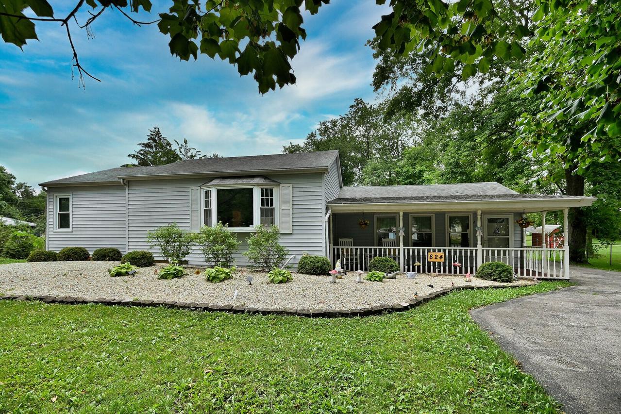 824 S Cedar Rd., New Lenox, IL 60451