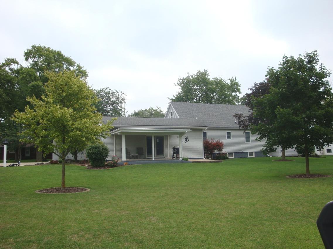 432 N Second St., Cissna Park, IL 60924