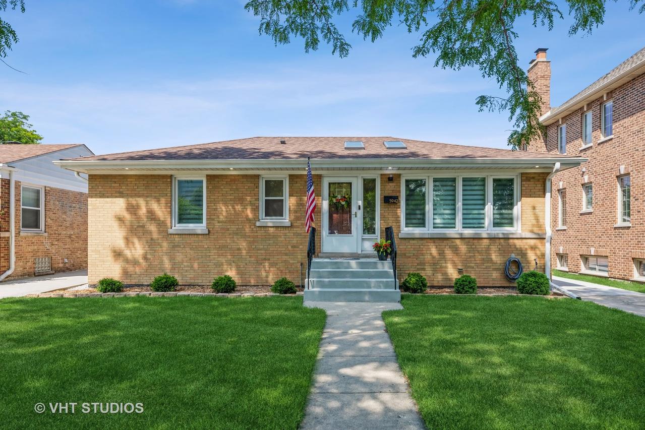 5942 N Oriole Ave., Chicago, IL 60631