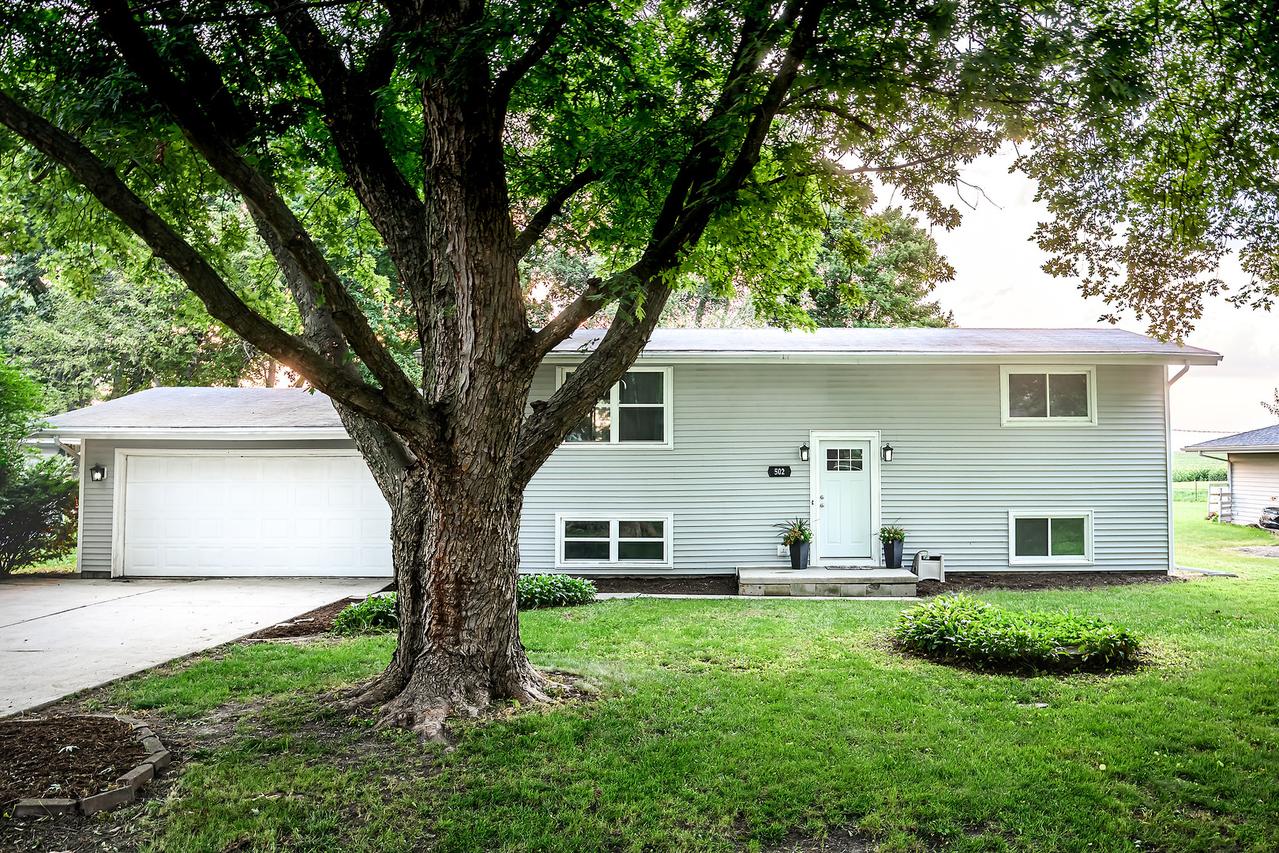 502 S East St., Hudson, IL 61748
