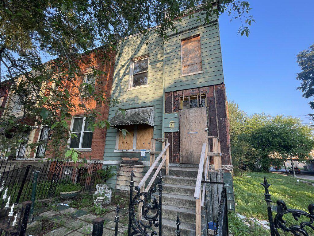 6702 S Parnell Ave., Chicago, IL 60621