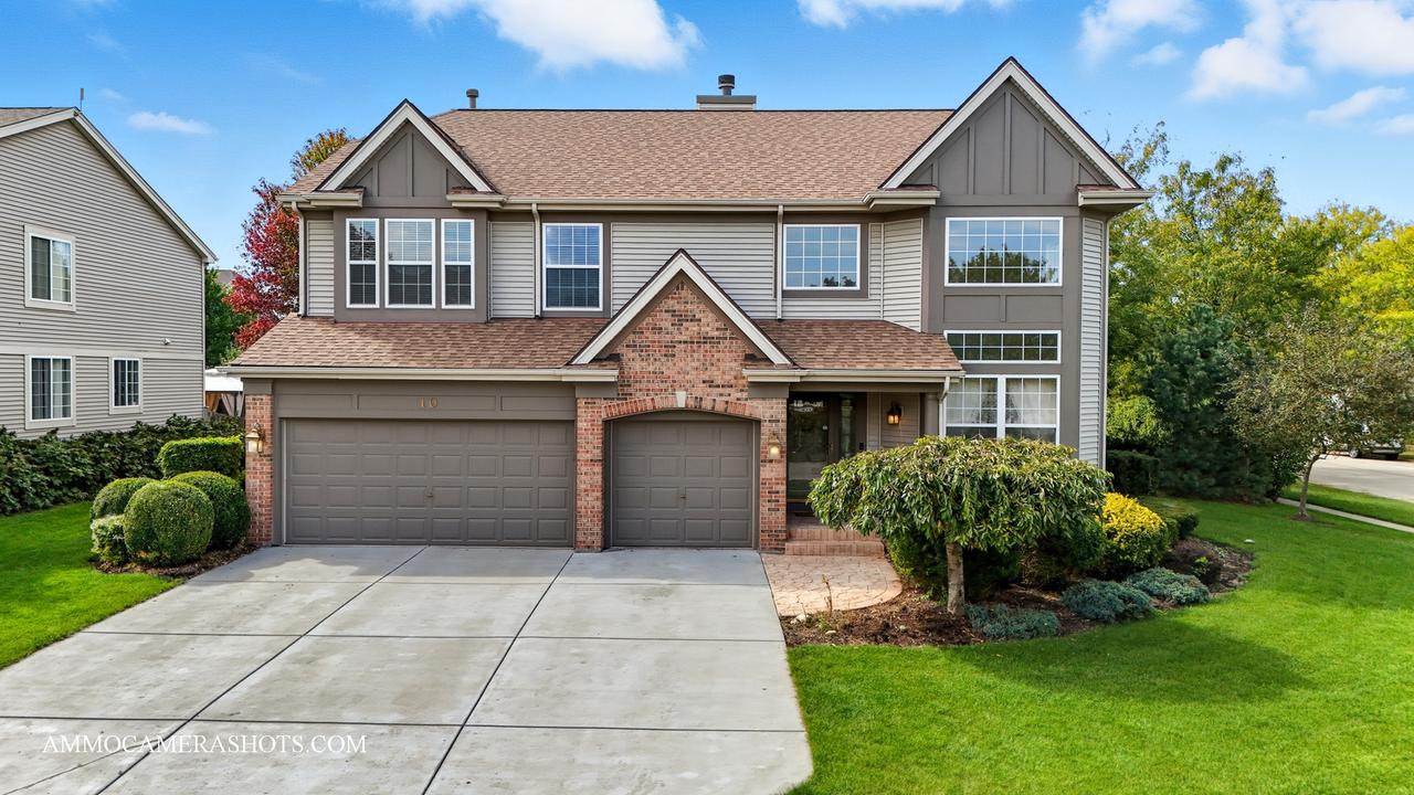 10 Montclair Dr., Cary, IL 60013