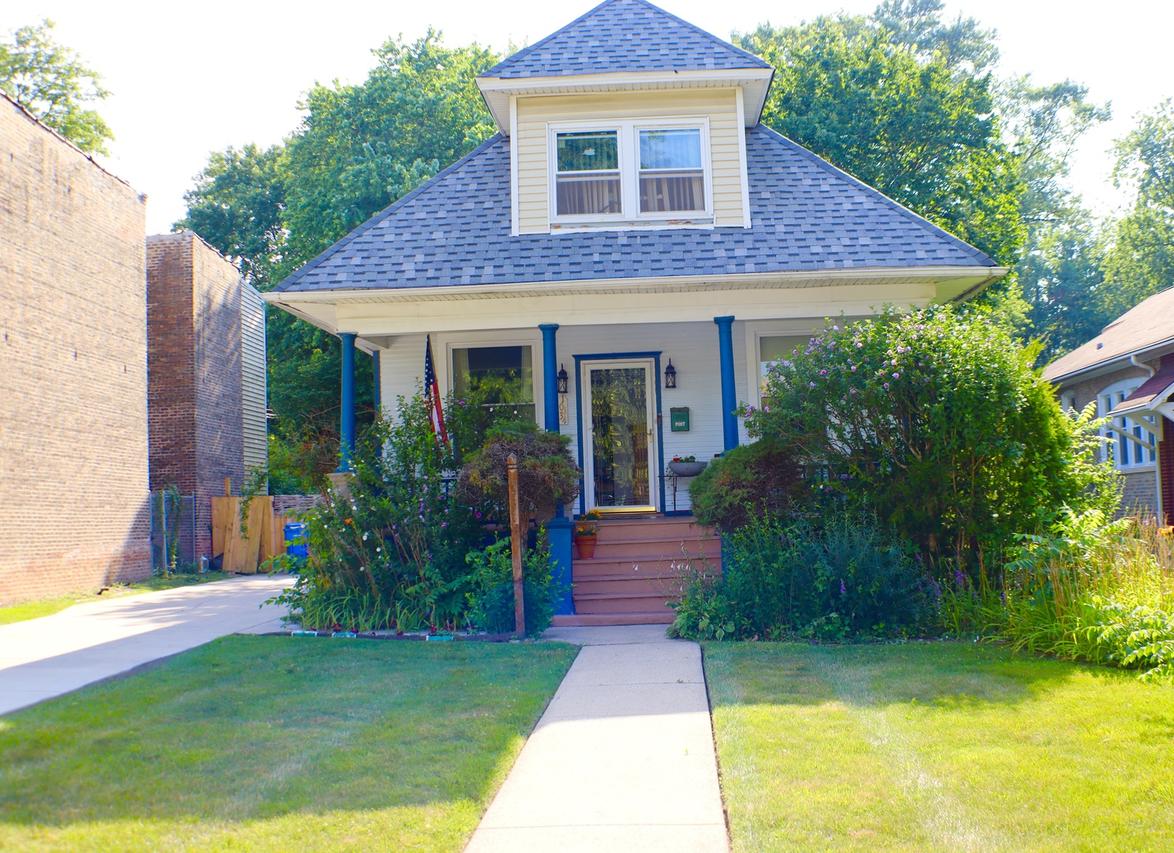10134 S Charles St., Chicago, IL 60643
