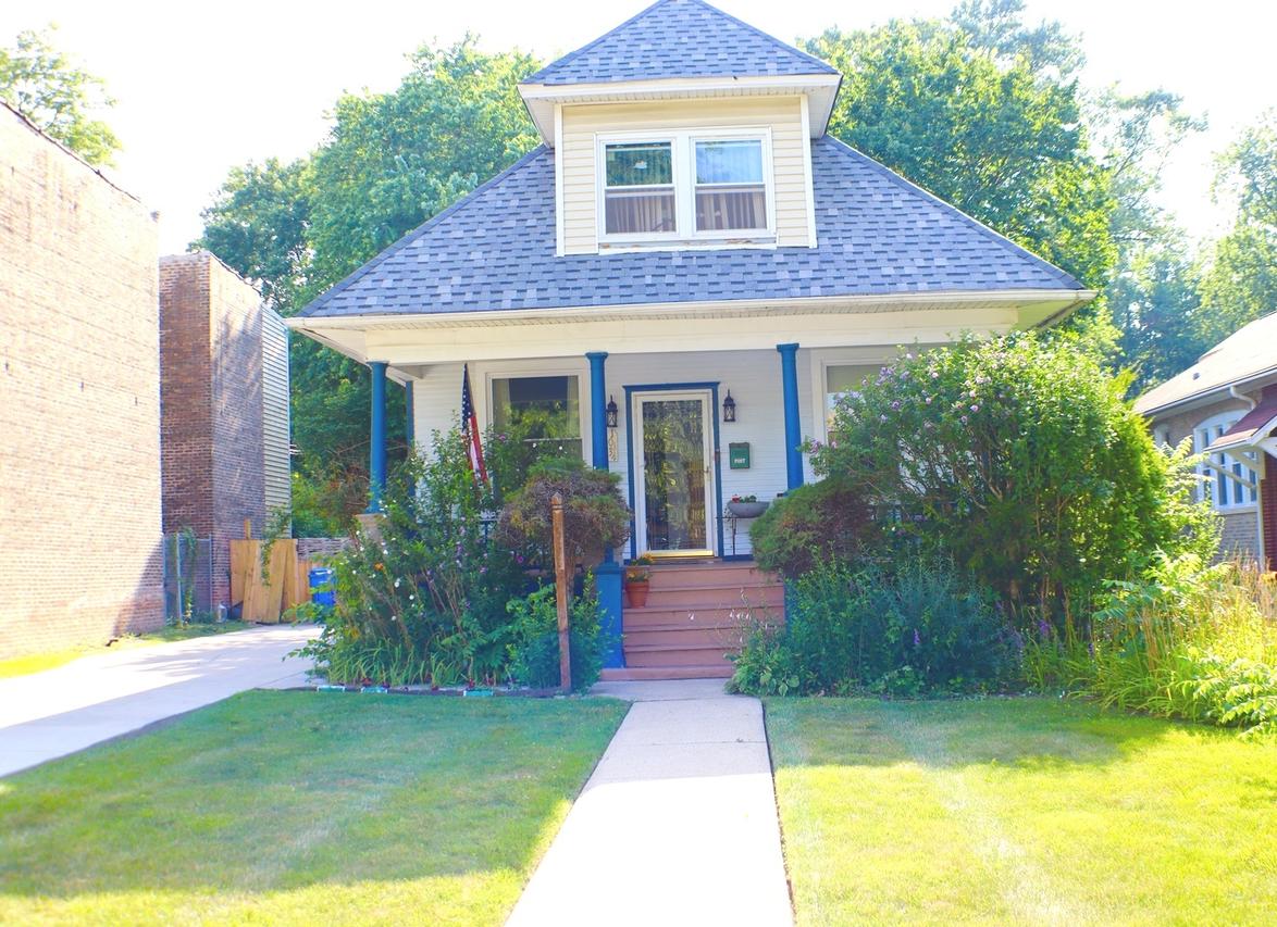 10134 S Charles St., Chicago, IL 60643