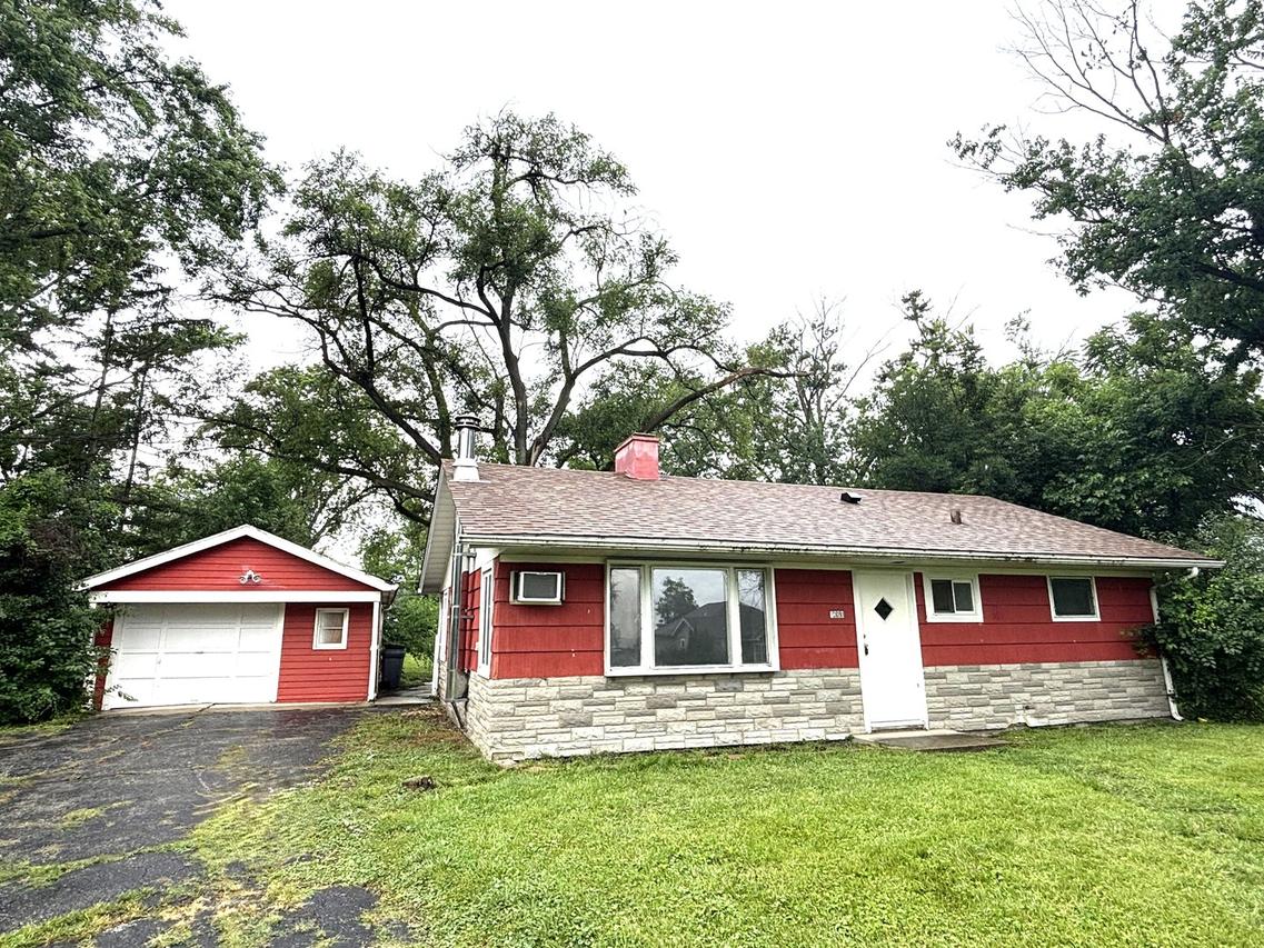 1320 S Wayside Dr., Villa Park, IL 60181