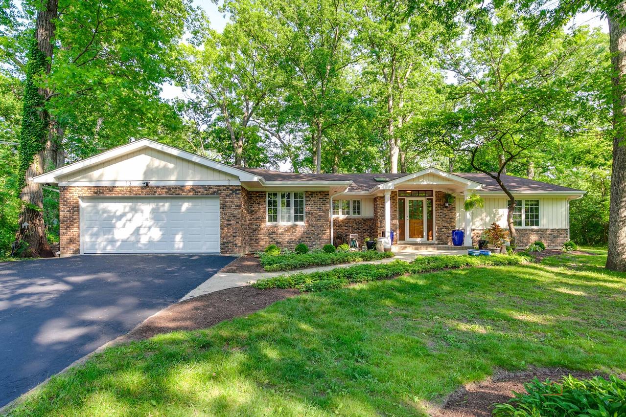 13 Elsinoor Dr., Lincolnshire, IL 60069
