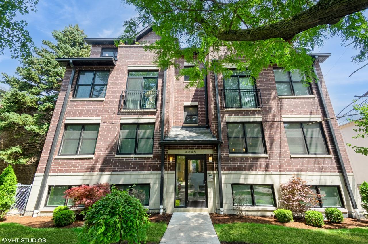 4845 N Keystone Ave. #1S, Chicago, IL 60630