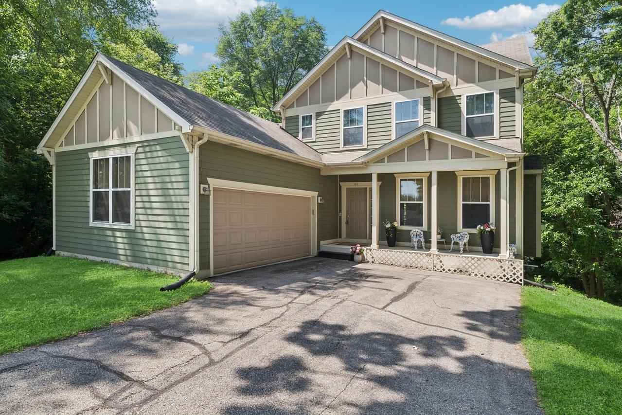 140 Forest Ave., Fox Lake, IL 60020