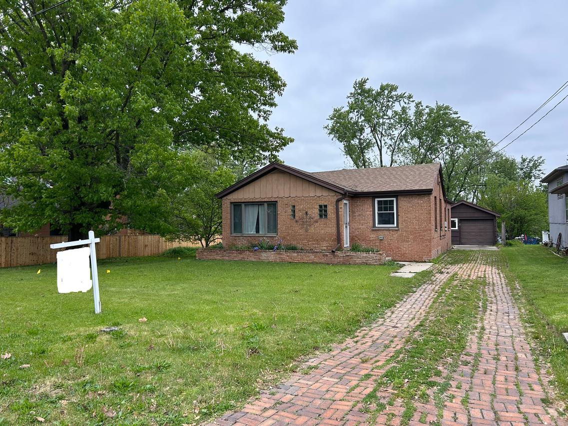 4932 158th St., Oak Forest, IL 60452
