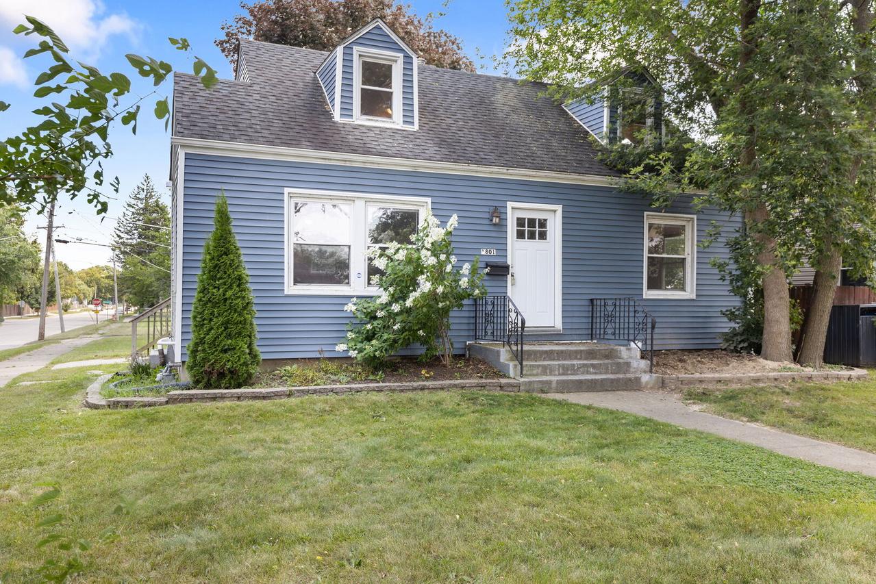 1801 Grove Ave., North Chicago, IL 60064