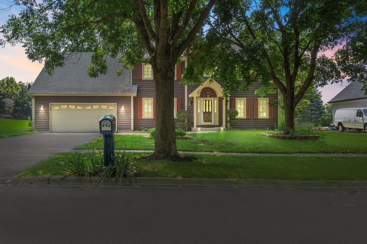 130 Hill Ct., West Chicago, IL 60185