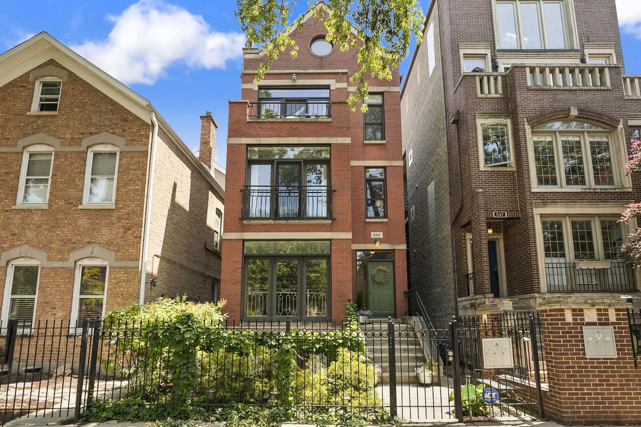 849 N Hermitage Ave. #3, Chicago, IL 60622