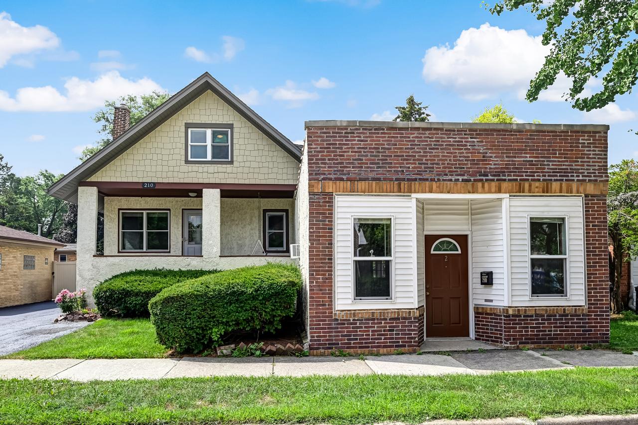 210 E 47th St., La Grange, IL 60525