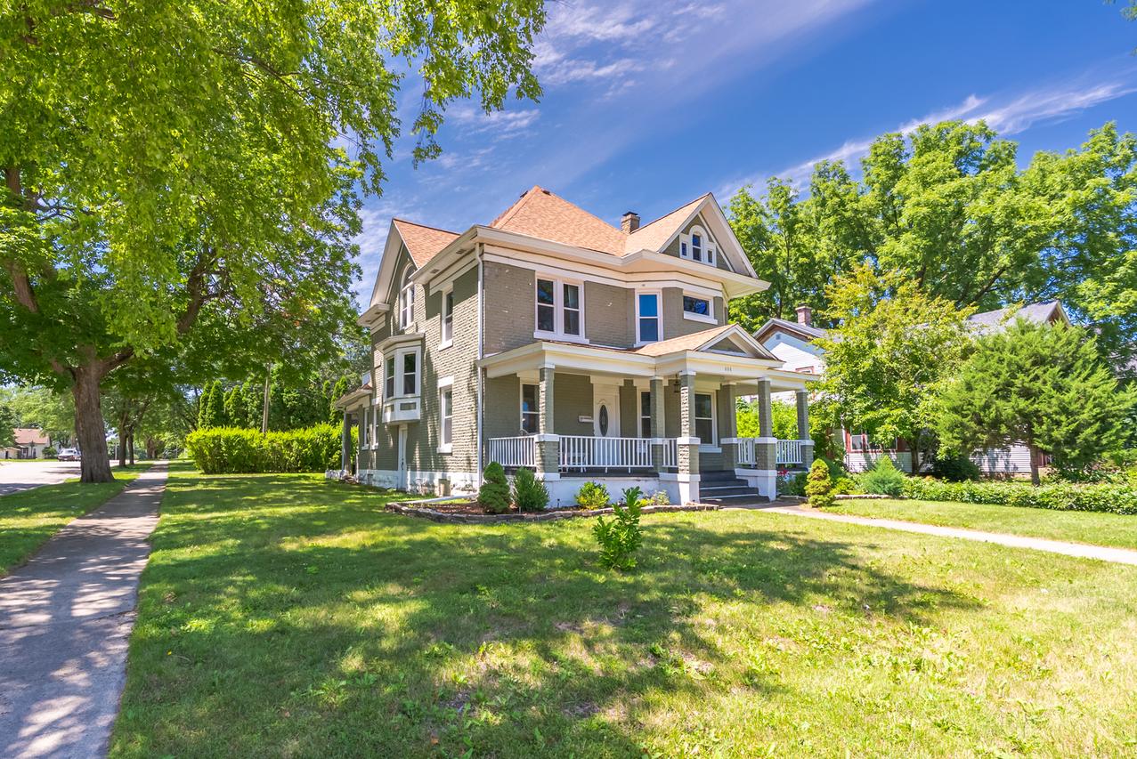 604 N 7th St., Rochelle, IL 61068