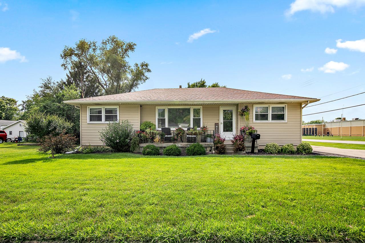 145 Church St., Manteno, IL 60950