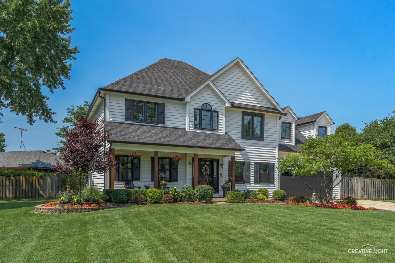 2560 Surrey Ct., Aurora, IL 60506