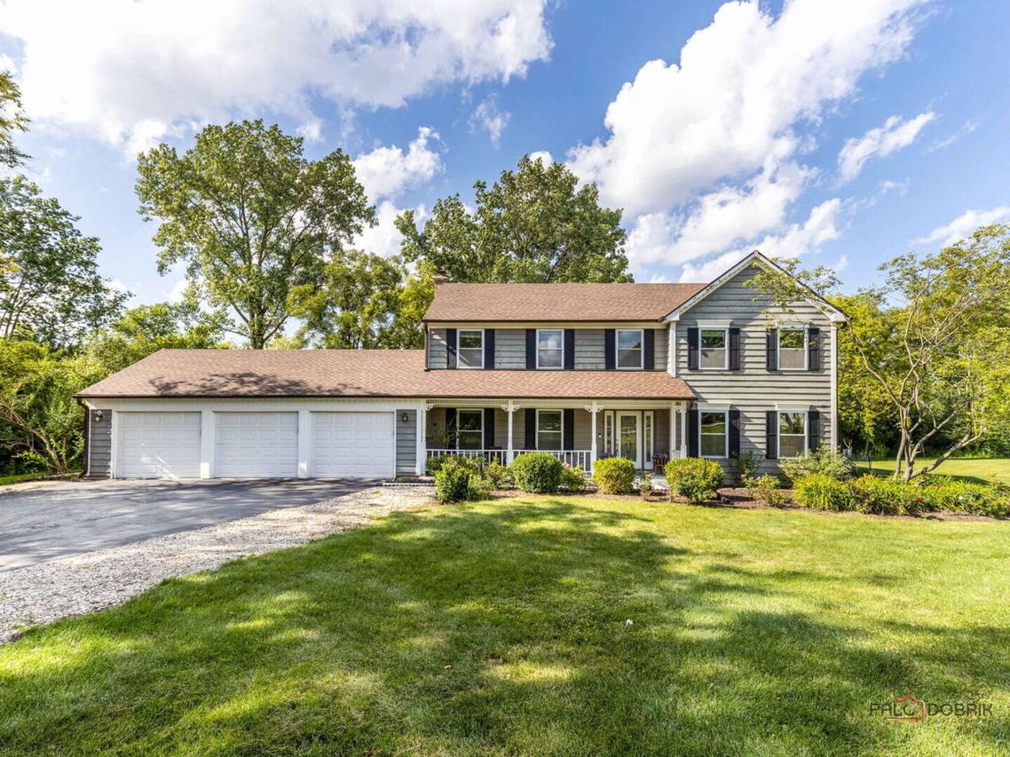 5564 Old Field Rd., Long Grove, IL 60047