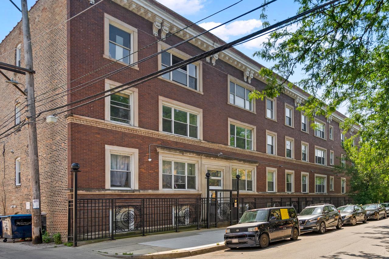 1019 W Winona St. #2, Chicago, IL 60640