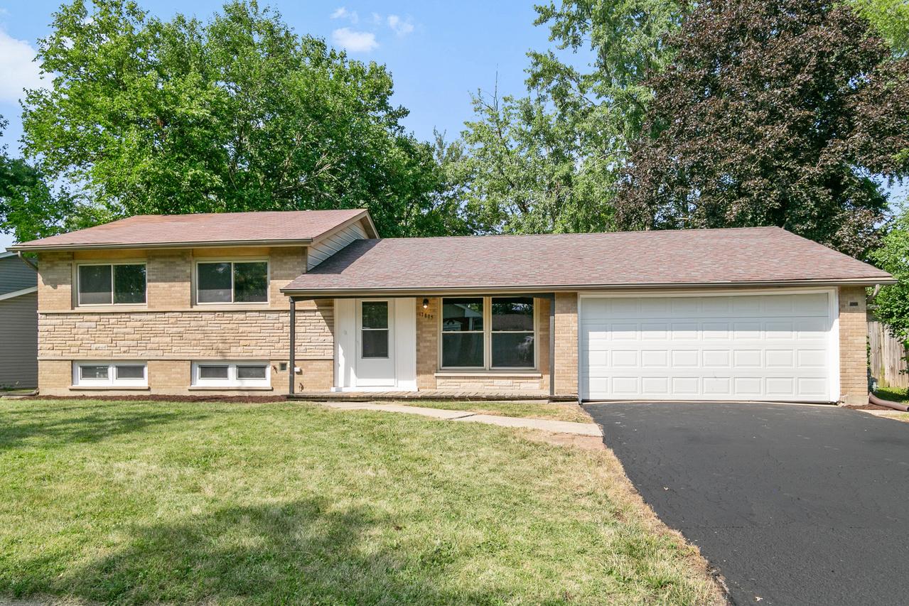 17805 Dogwood Ln., Hazel Crest, IL 60429