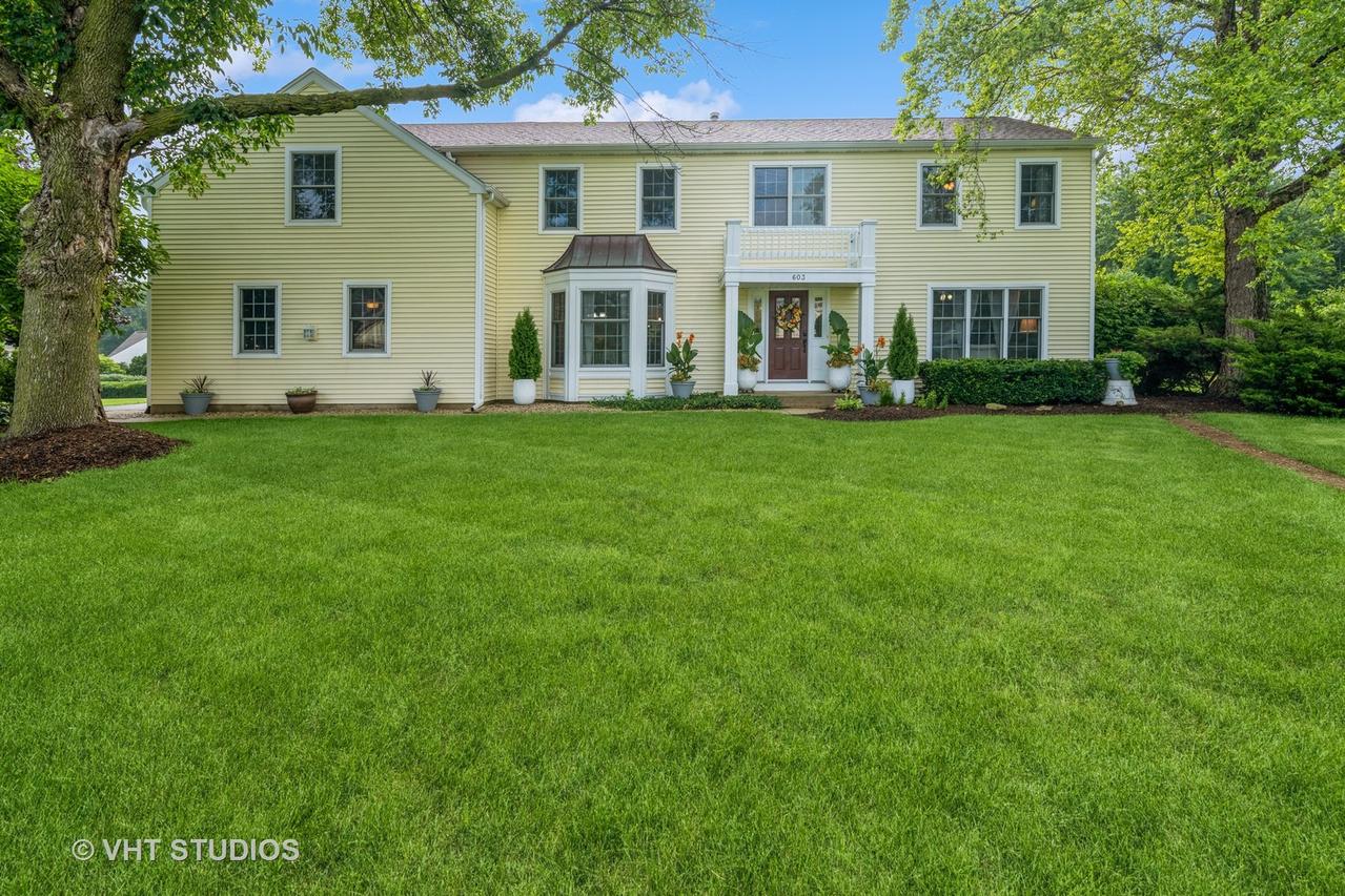 603 Arlington Pkwy., Sleepy Hollow, IL 60118