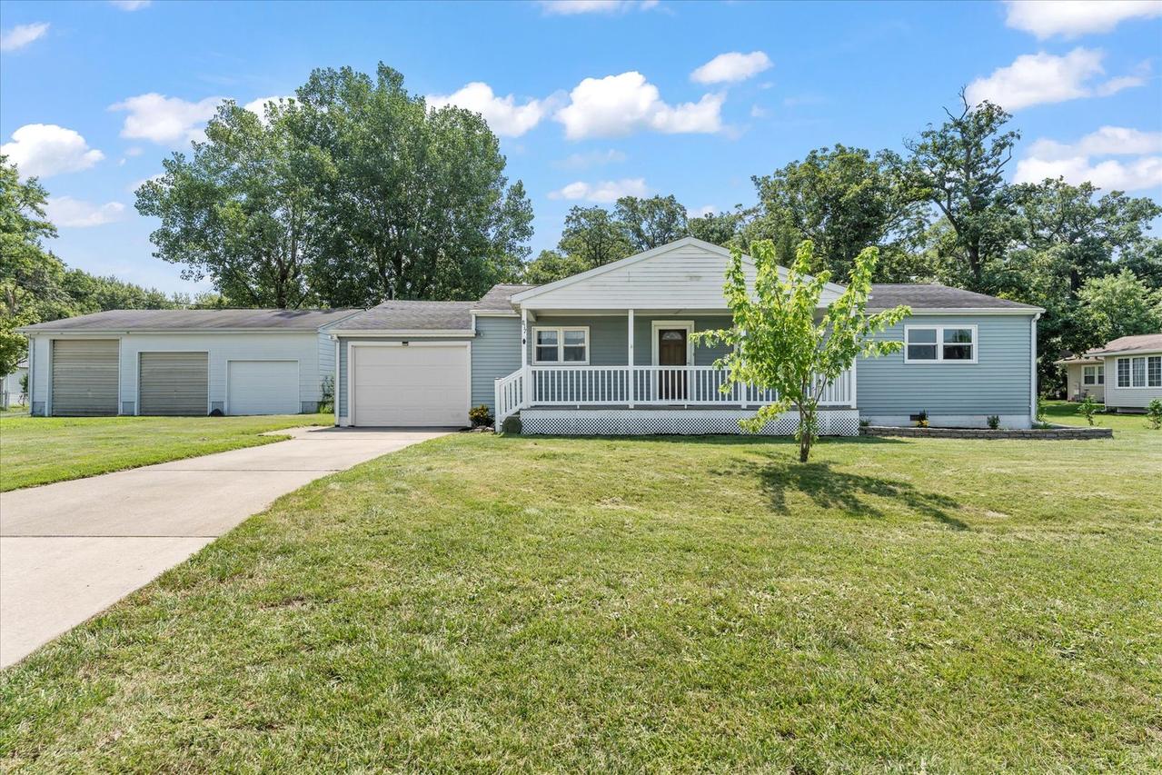 817 Old Route 47, Monticello, IL 61856