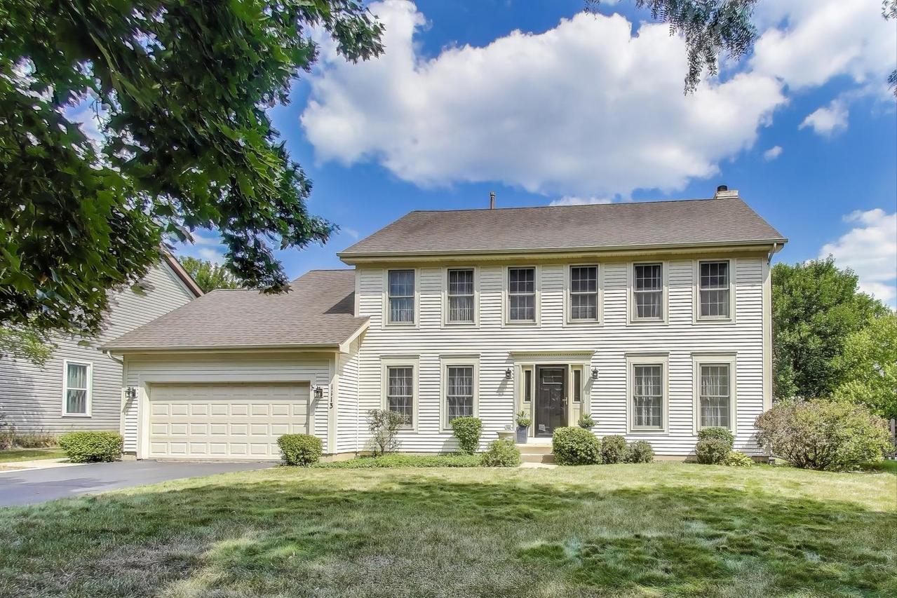 1113 Deep Woods Dr., Elgin, IL 60120