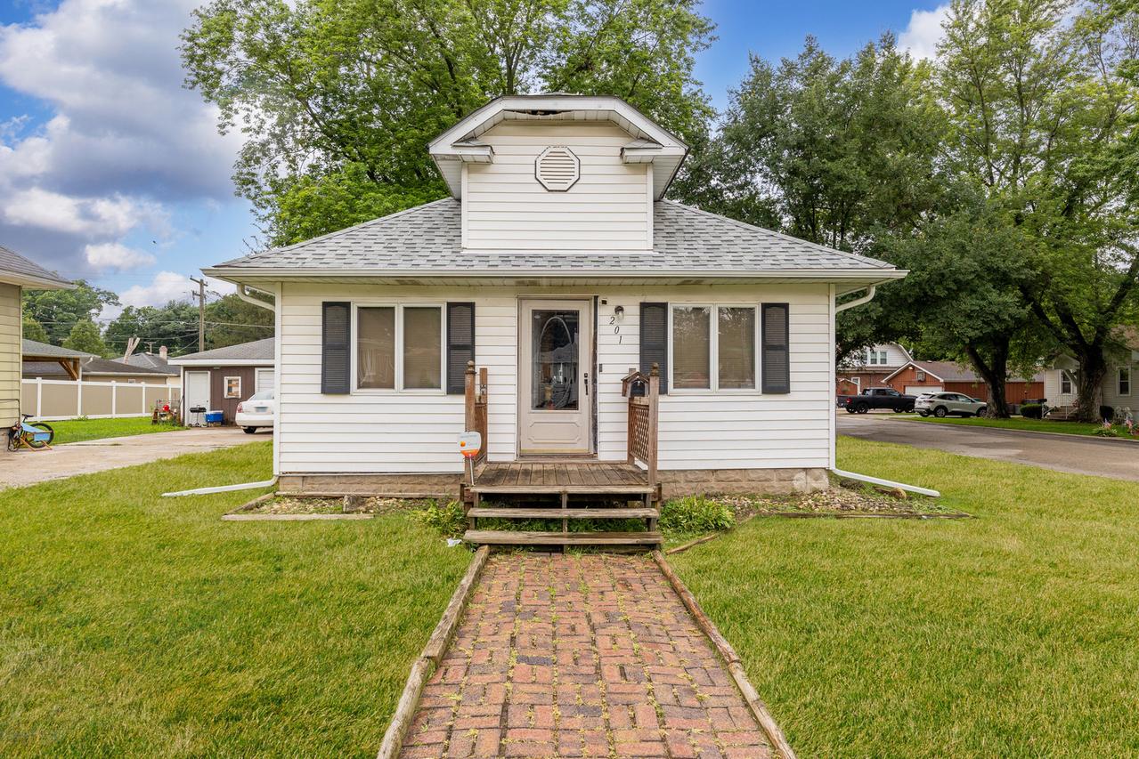 201 S Hebbard St., Joliet, IL 60433