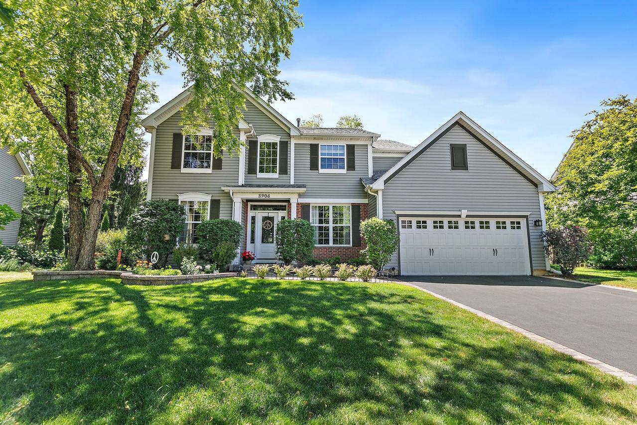 3908 Farmstead Ln., Carpentersville, IL 60110