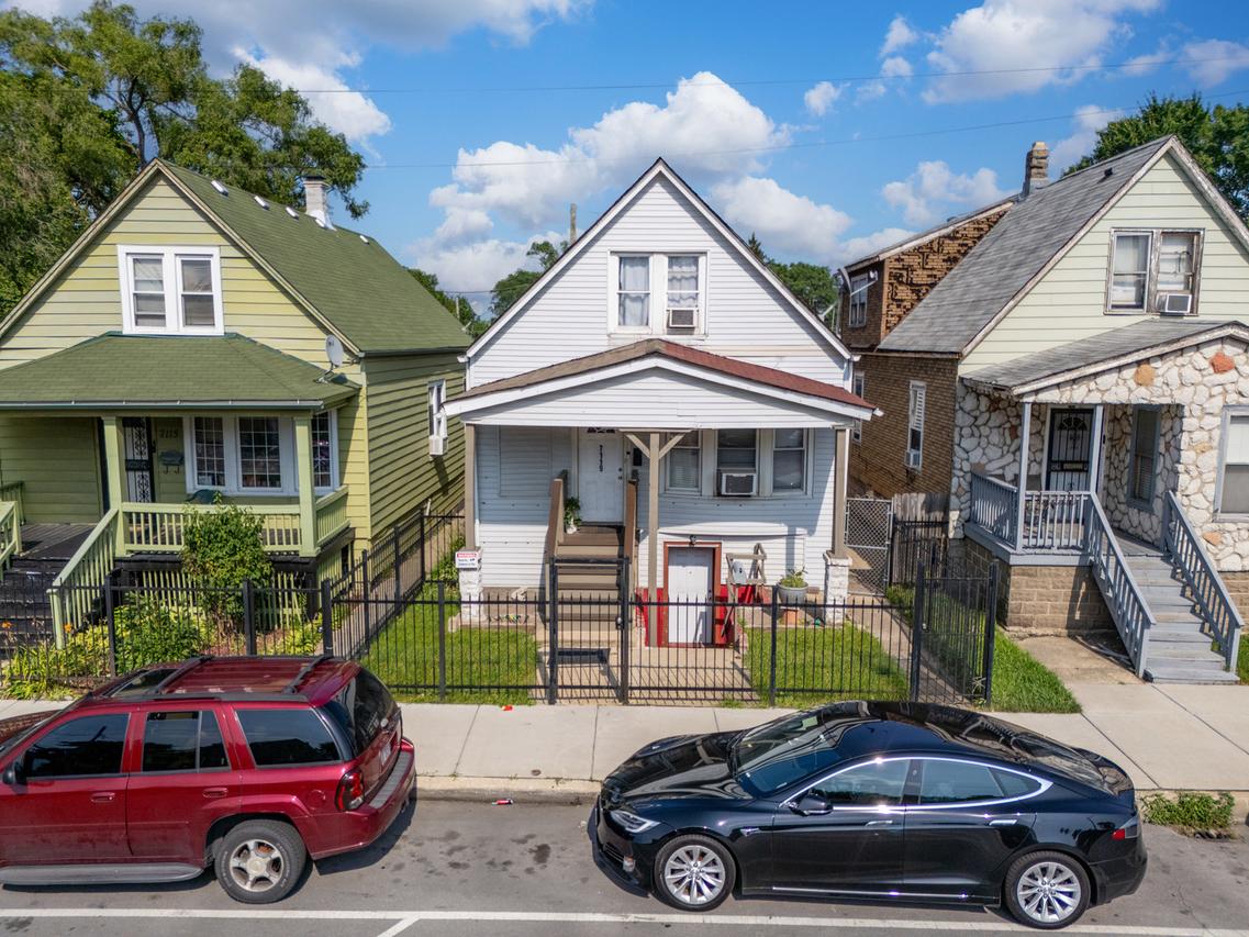 7119 S Damen Ave., Chicago, IL 60636