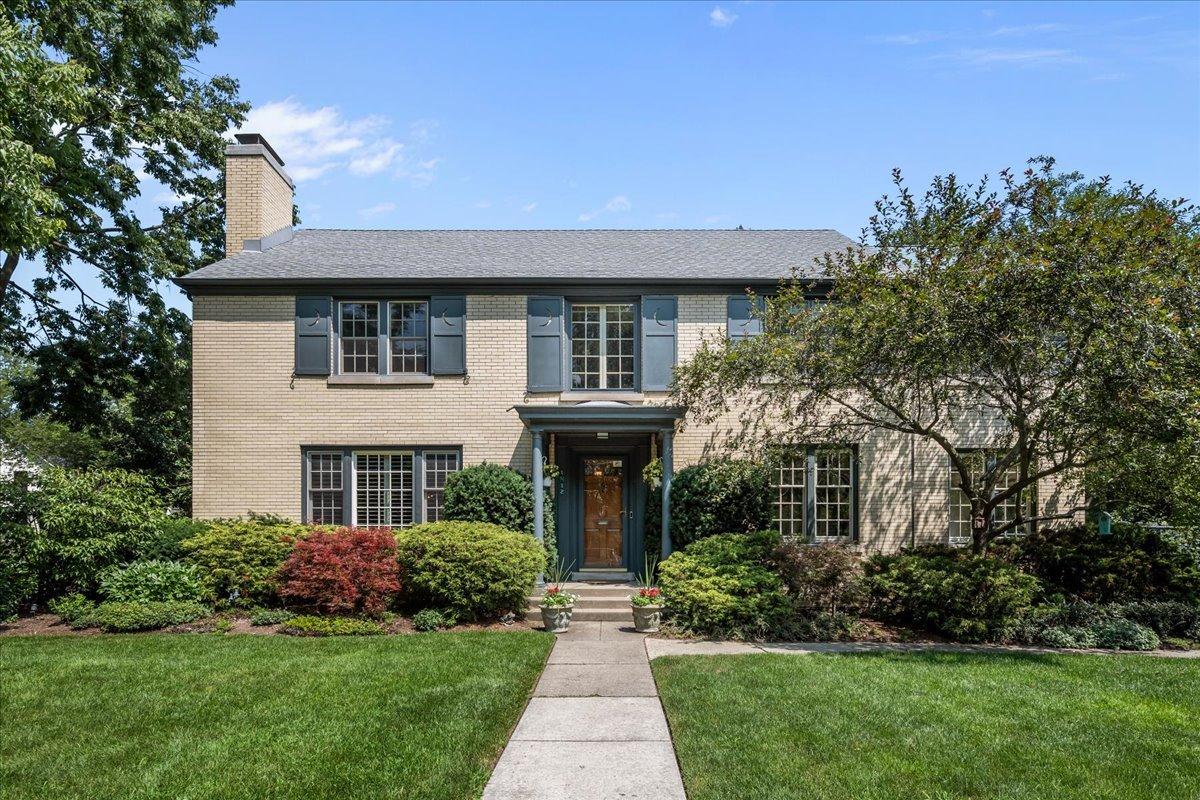 1812 Isabella St., Wilmette, IL 60091
