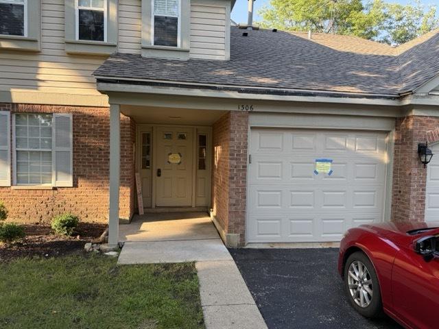 1306 Pennwood Ct. #D1, Schaumburg, IL 60193