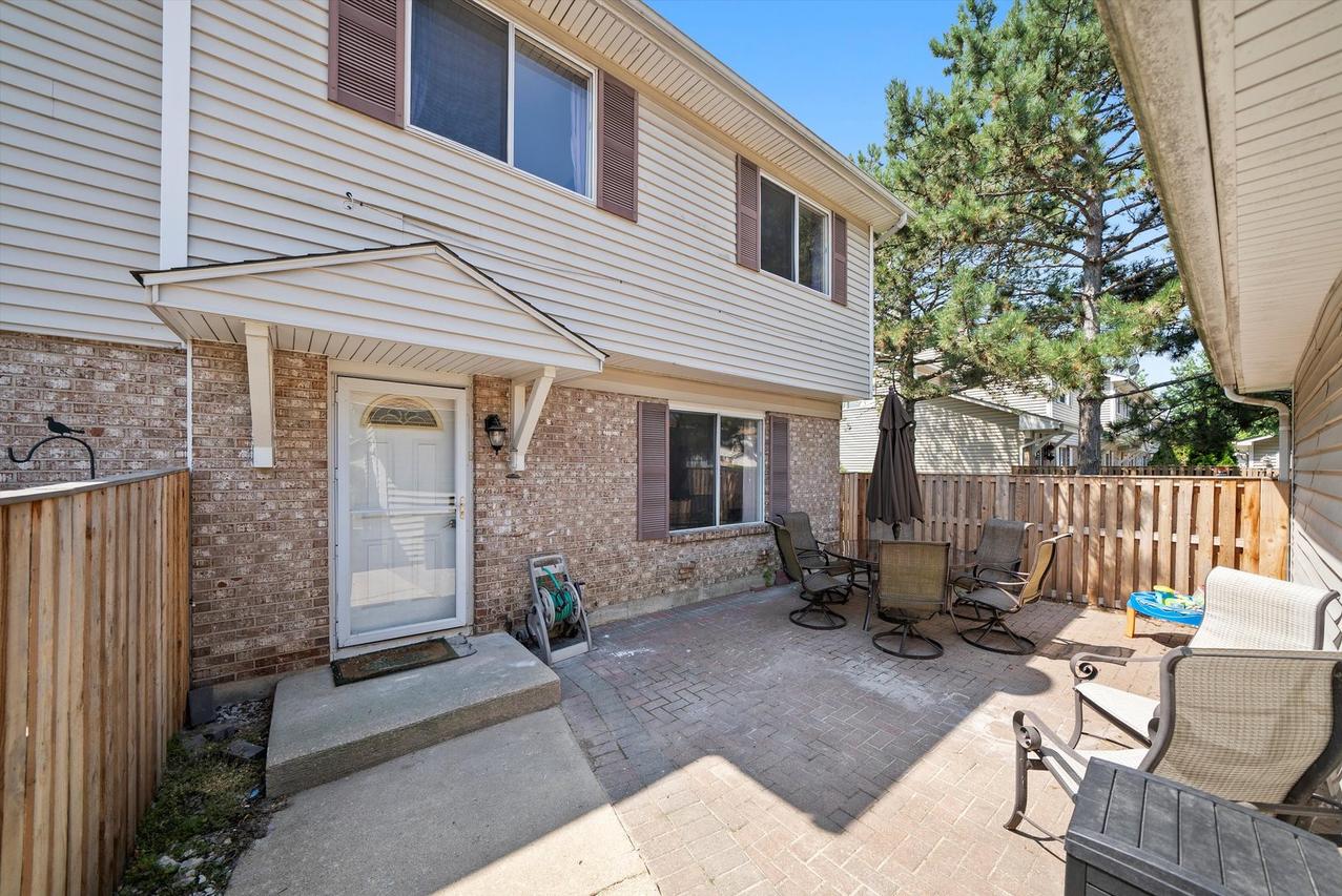 7 Woodsorrel Pl., Woodridge, IL 60517