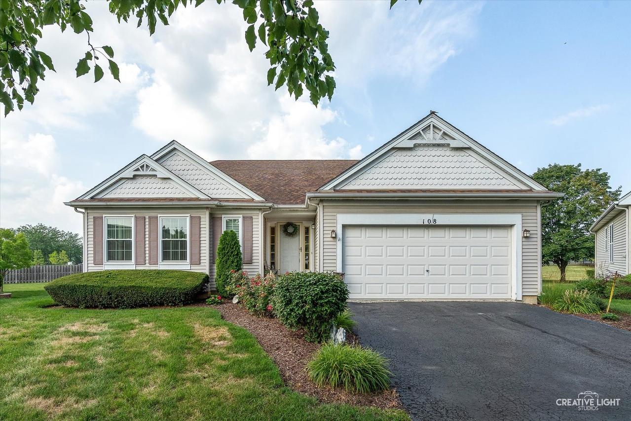 108 River Run Ct., Oswego, IL 60543