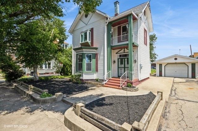 304 Buena Vista Ave., Pekin, IL 61554